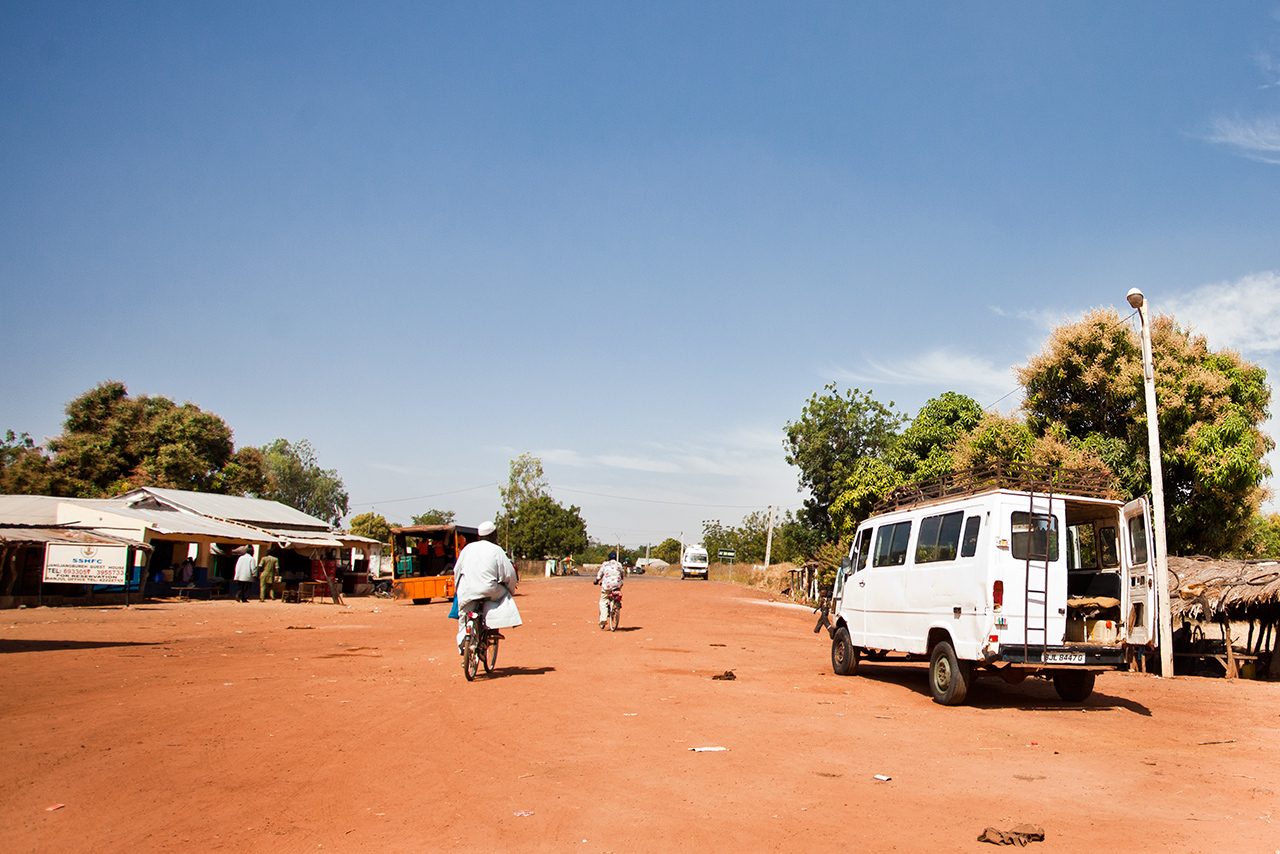 gambia-na-wlasna-reke