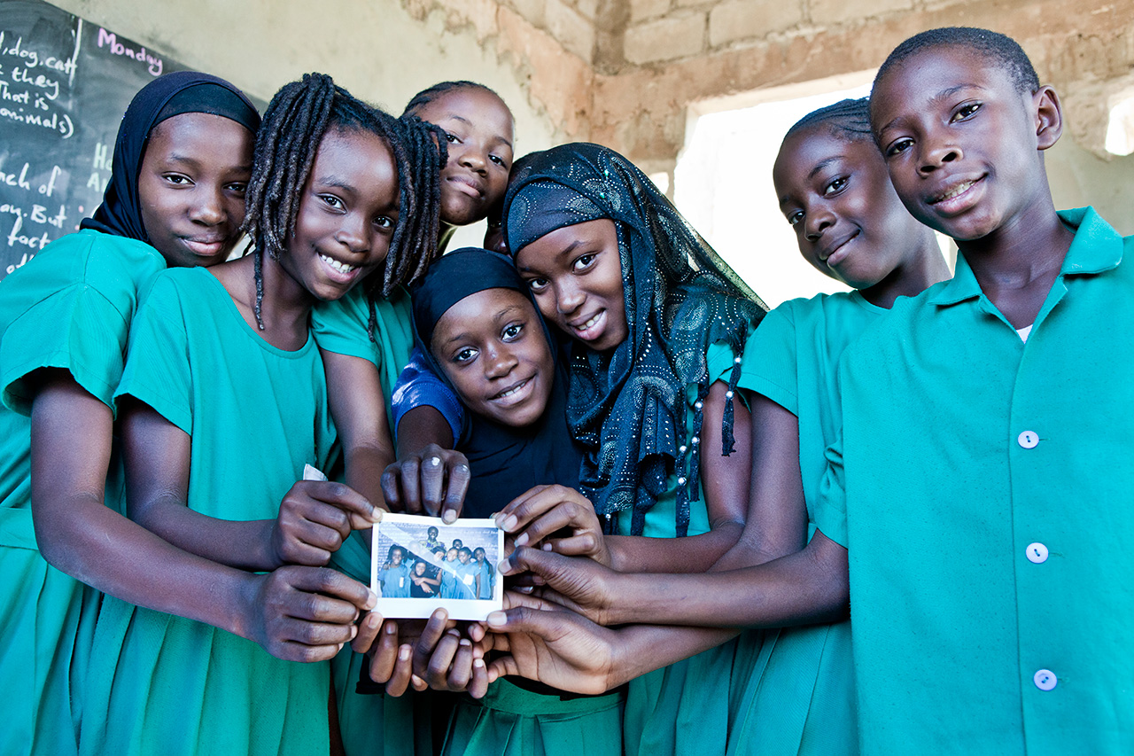 instax-oderwany-gambia